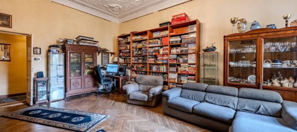 2 bedrooms Apartment in Genoa, Italy No. 36609 17