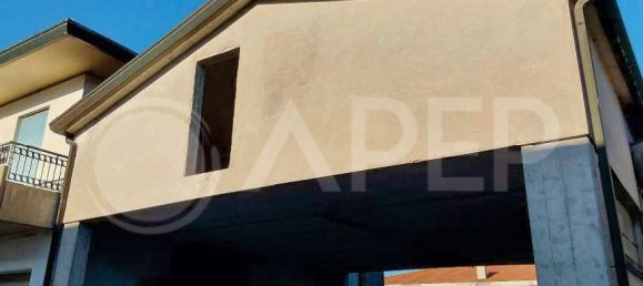 5 rooms Warehouse in Noventa Padovana, Italy No. 293546 14