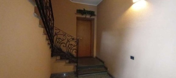 987m² Commercial property in Milan, Italy No. 239097 3