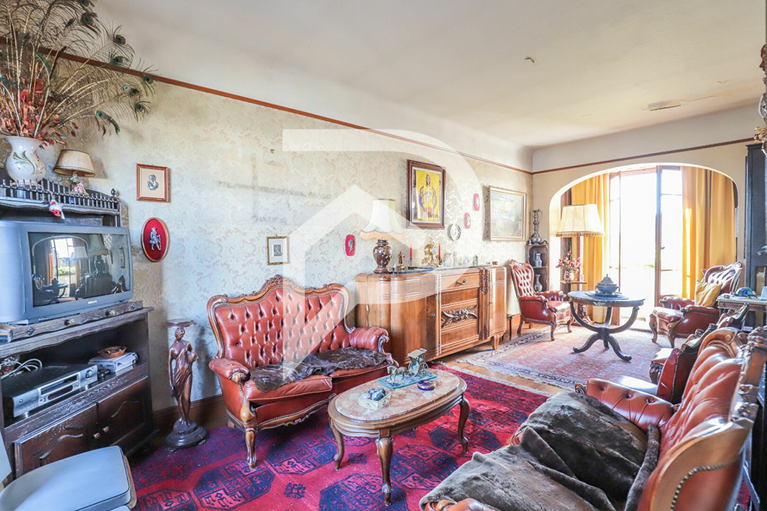 Edificio de 4 dormitorios en Clamart, France No. 126205