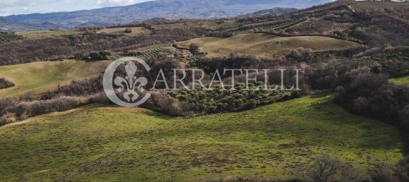 Дом с 6 комнатами в Кастель дель Пьяно, Италия № 105213 15