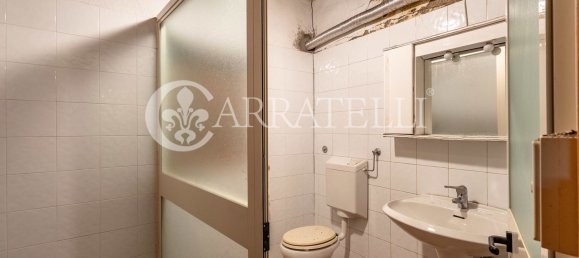 Дом с 6 комнатами в Кастель дель Пьяно, Италия № 105213 33