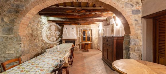 Дом с 6 комнатами в Кастель дель Пьяно, Италия № 105213 24