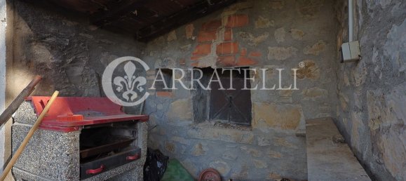 Дом с 6 комнатами в Кастель дель Пьяно, Италия № 105213 27