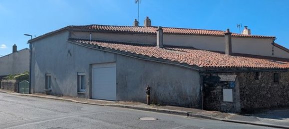 Casa T3 em Nueil-les-Aubiers, France N.º 303451 2