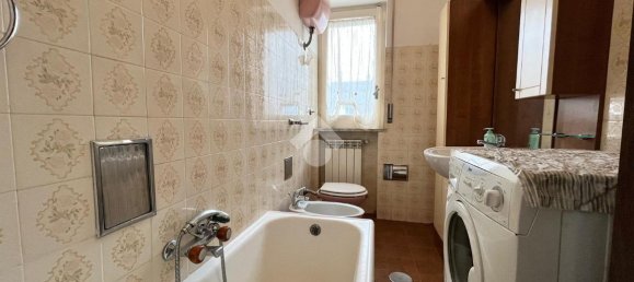 4 rooms Apartment in Santeramo in Colle, Italy No. 117643 8