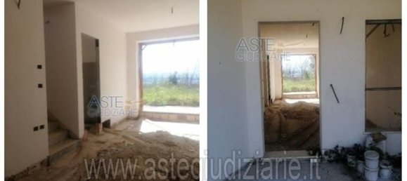 3 bedrooms House in Cepagatti, Italy No. 356049 48