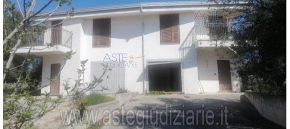 3 bedrooms House in Cepagatti, Italy No. 356049 26