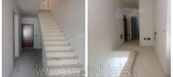 3 bedrooms House in Cepagatti, Italy No. 356049 31