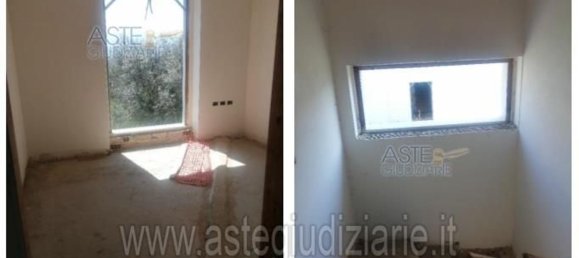 3 bedrooms House in Cepagatti, Italy No. 356049 50