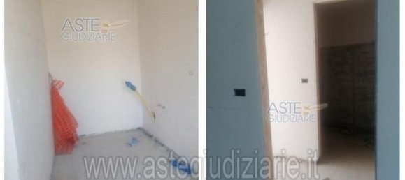 3 bedrooms House in Cepagatti, Italy No. 356049 34