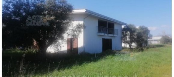 3 bedrooms House in Cepagatti, Italy No. 356049 18