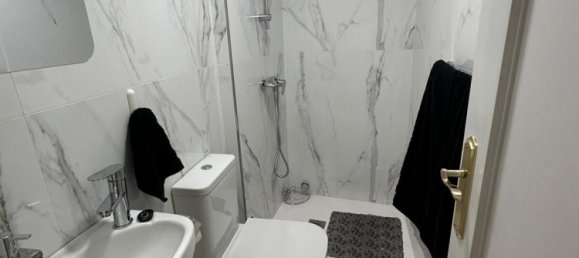 Apartamento de 3 dormitorios en Segovia, Spain No. 66499 40