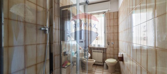 8 rooms House in Monte Roberto, Italy No. 6549 9