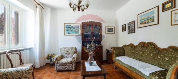 8 rooms House in Monte Roberto, Italy No. 6549 20