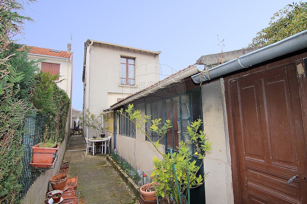 2 غرف نوم منزل في Colombes, France رقم 318558