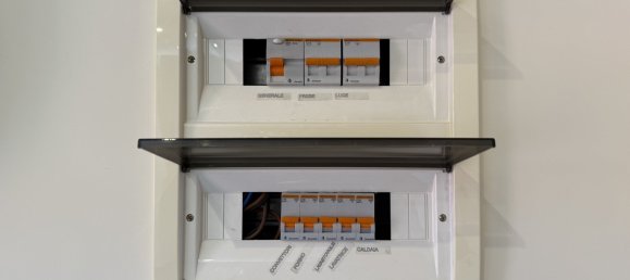 2 Schlafzimmer Wohnung in Borghetto Santo Spirito, Italy, Nr. 331921 5