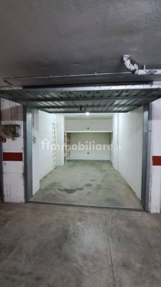 Garage in Modugno, Italy 16m², Nr. 363342