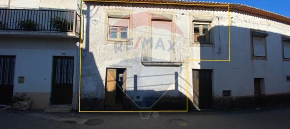 1 Schlafzimmer Haus in Miranda do Corvo, Portugal, Nr. 35687 2