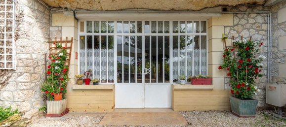 3 bedrooms House in Luynes, France No. 243421 6