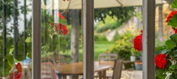 3 bedrooms House in Luynes, France No. 243421 5