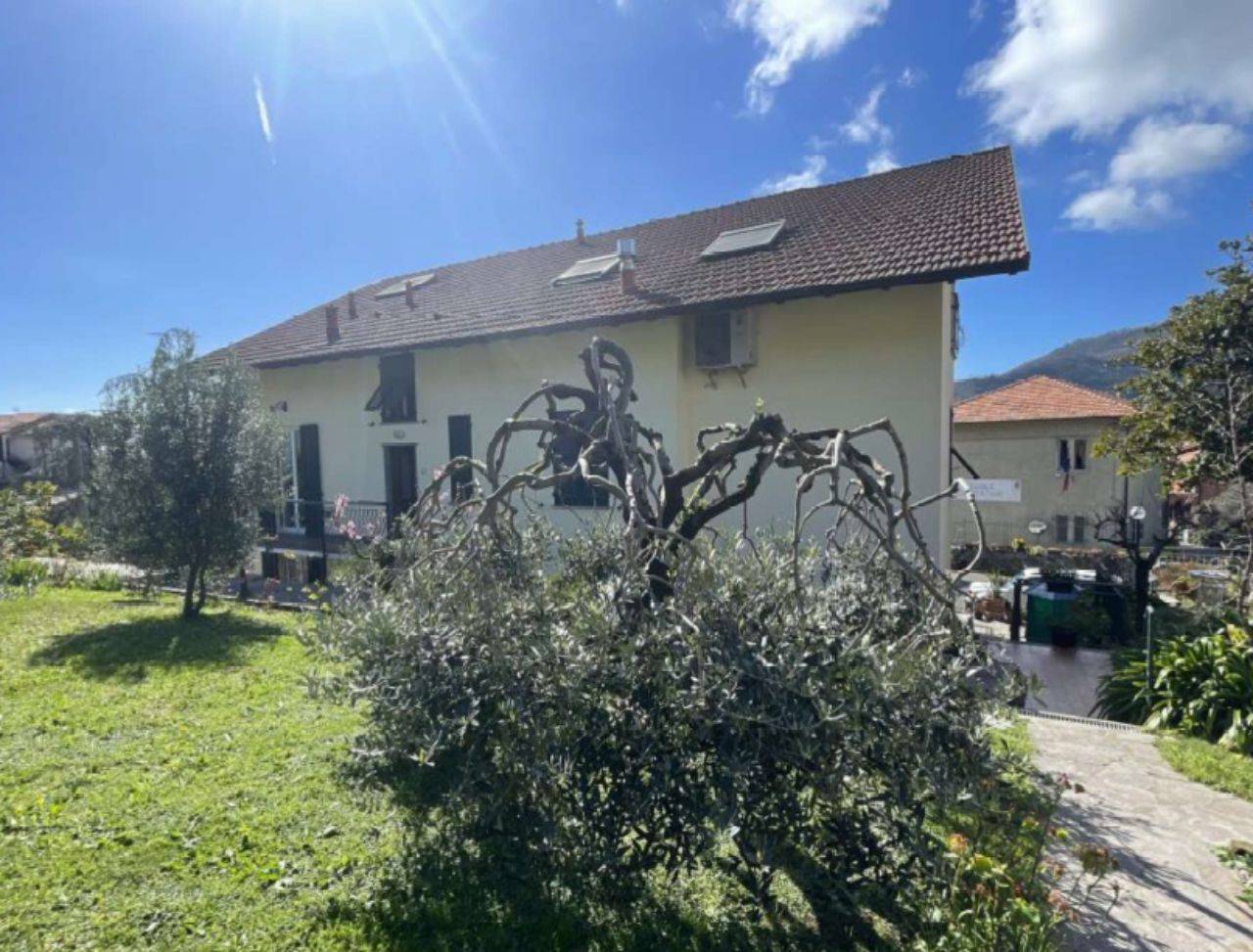 6 Schlafzimmer Wohnung in Leivi, Italy, Nr. 99653