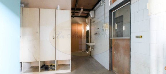 1 room Warehouse in Salerno, Italy No. 343011 16