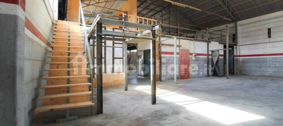 1 room Warehouse in Salerno, Italy No. 343011 21