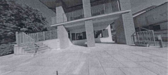 4 bedrooms Apartment in Magione, Italy No. 353183 8