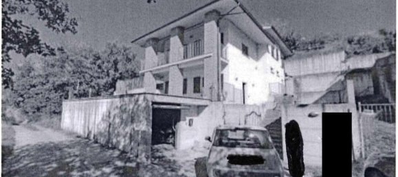 4 bedrooms Apartment in Magione, Italy No. 353183 2