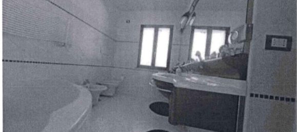 4 bedrooms Apartment in Magione, Italy No. 353183 7