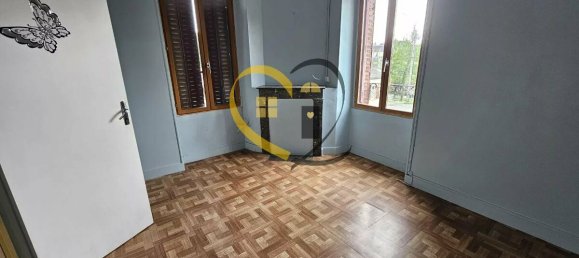 3 Schlafzimmer Haus in La Chapelle-d'Angillon, France, Nr. 263370 14