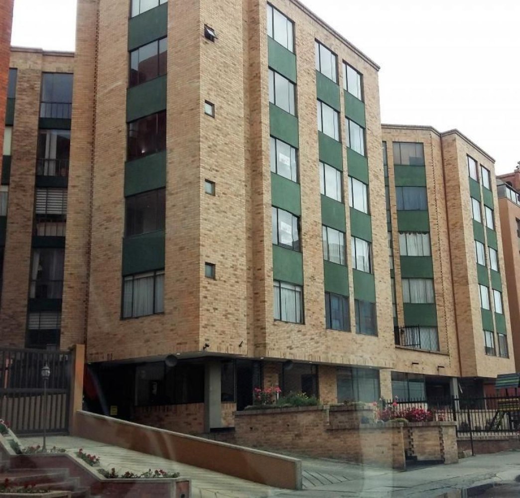 3 bedrooms House in Bogota, Colombia No. 13692