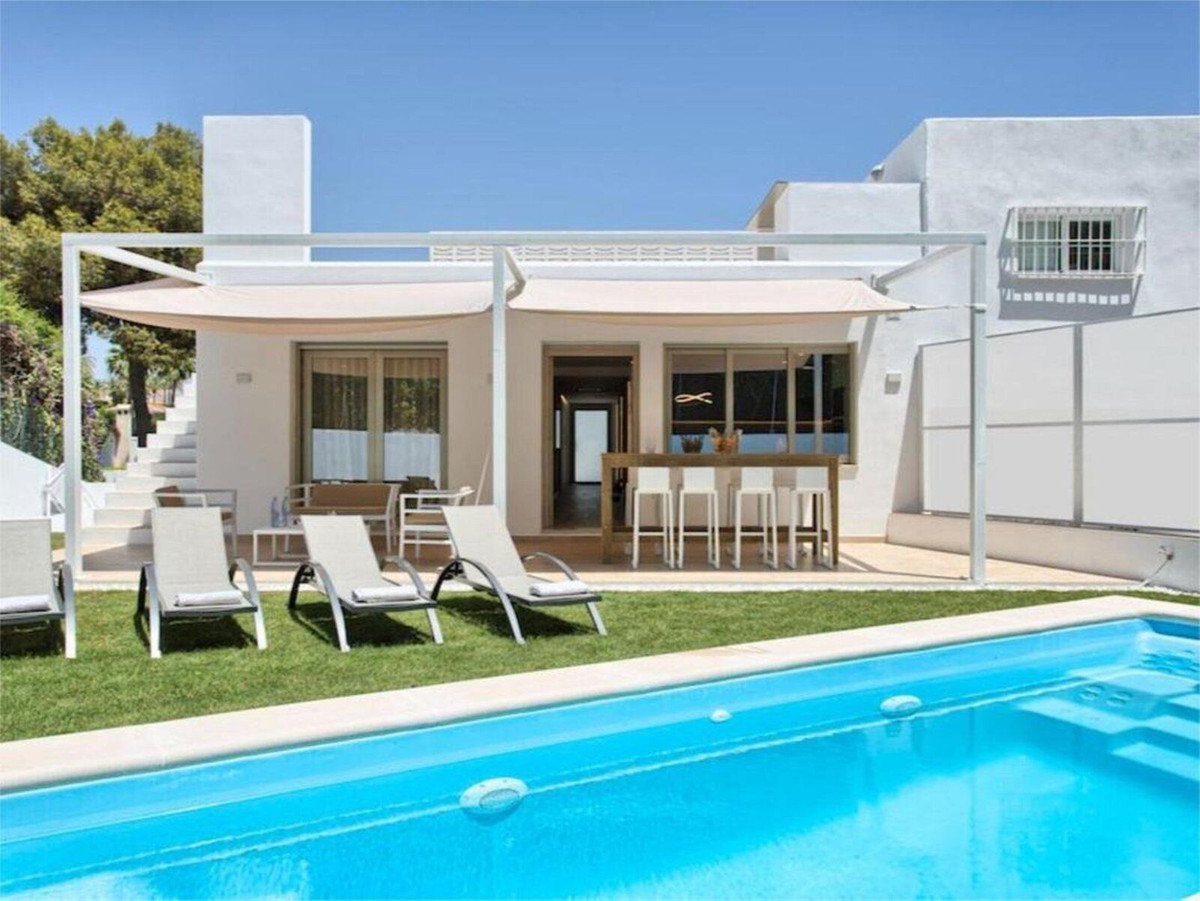 4 bedrooms House in Marbella, Spain No. 280088