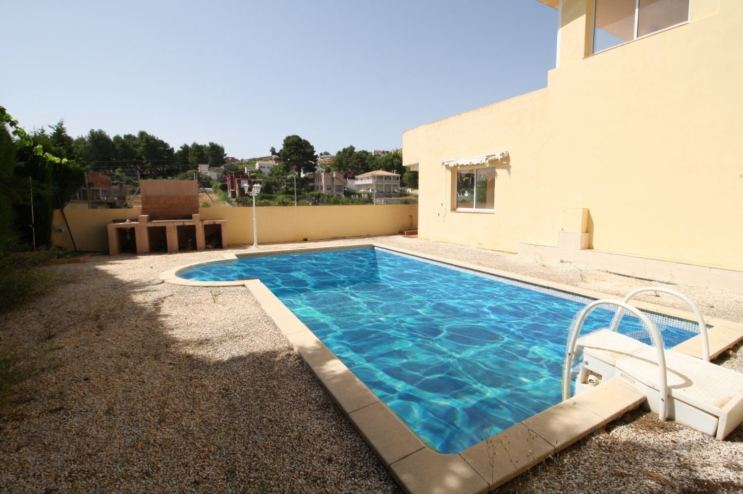 4 bedrooms House in Turis, Spain No. 70055