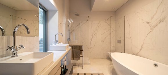 7 bedrooms Building in Porto, Portugal No. 129793 8