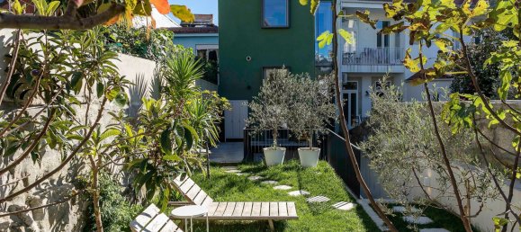 7 bedrooms Building in Porto, Portugal No. 129793 14