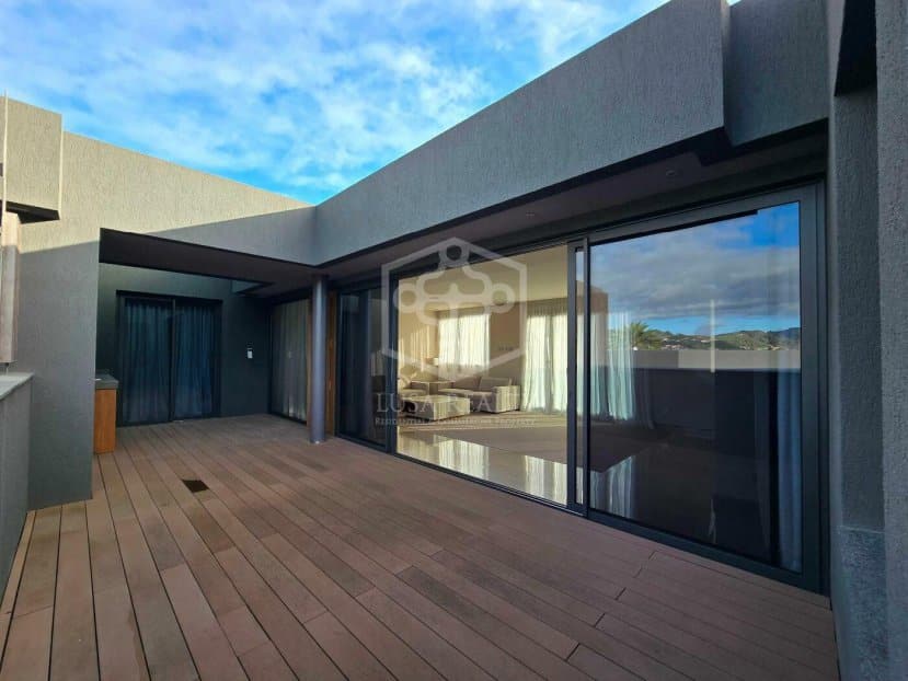 Квартира с 3 спальнями в Сан-Кристобаль-де-Ла-Лагуна, Испания № 290089