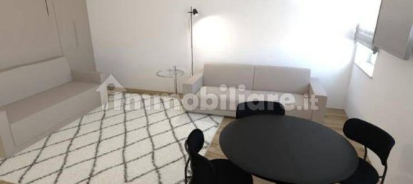 Apartamento de 2 habitaciónes en Siena, Italy No. 302501 2