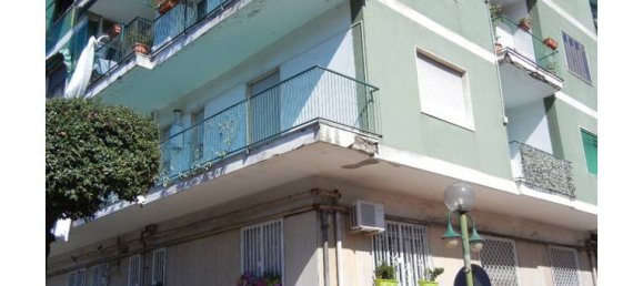 3 bedrooms Apartment in Naples, Italy No. 254930 7