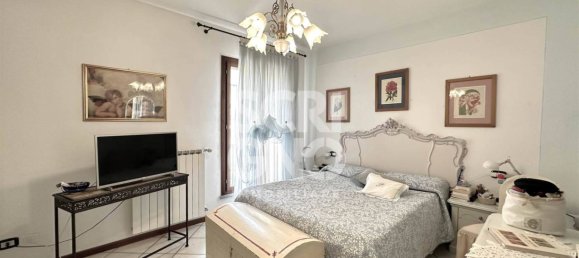 4 bedrooms House in Serravalle Pistoiese, Italy No. 270827 29