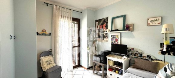 4 bedrooms House in Serravalle Pistoiese, Italy No. 270827 27