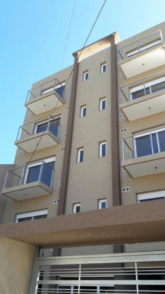 Studio in Bermudez, Argentina No. 84916