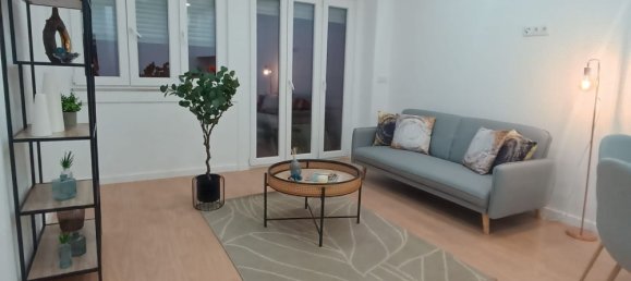 3 bedrooms Apartment in Lisbon, Portugal No. 163059 3