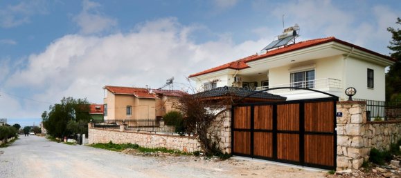 Villa 4+1 in Akbuk, Turkey No. 9758 6
