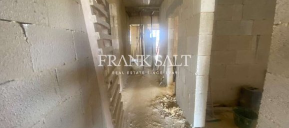 3 bedrooms Apartment in Qala, Malta No. 2724 2