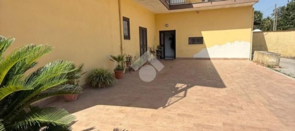 65m² Warehouse in Melito di Napoli, Italy No. 344345 4