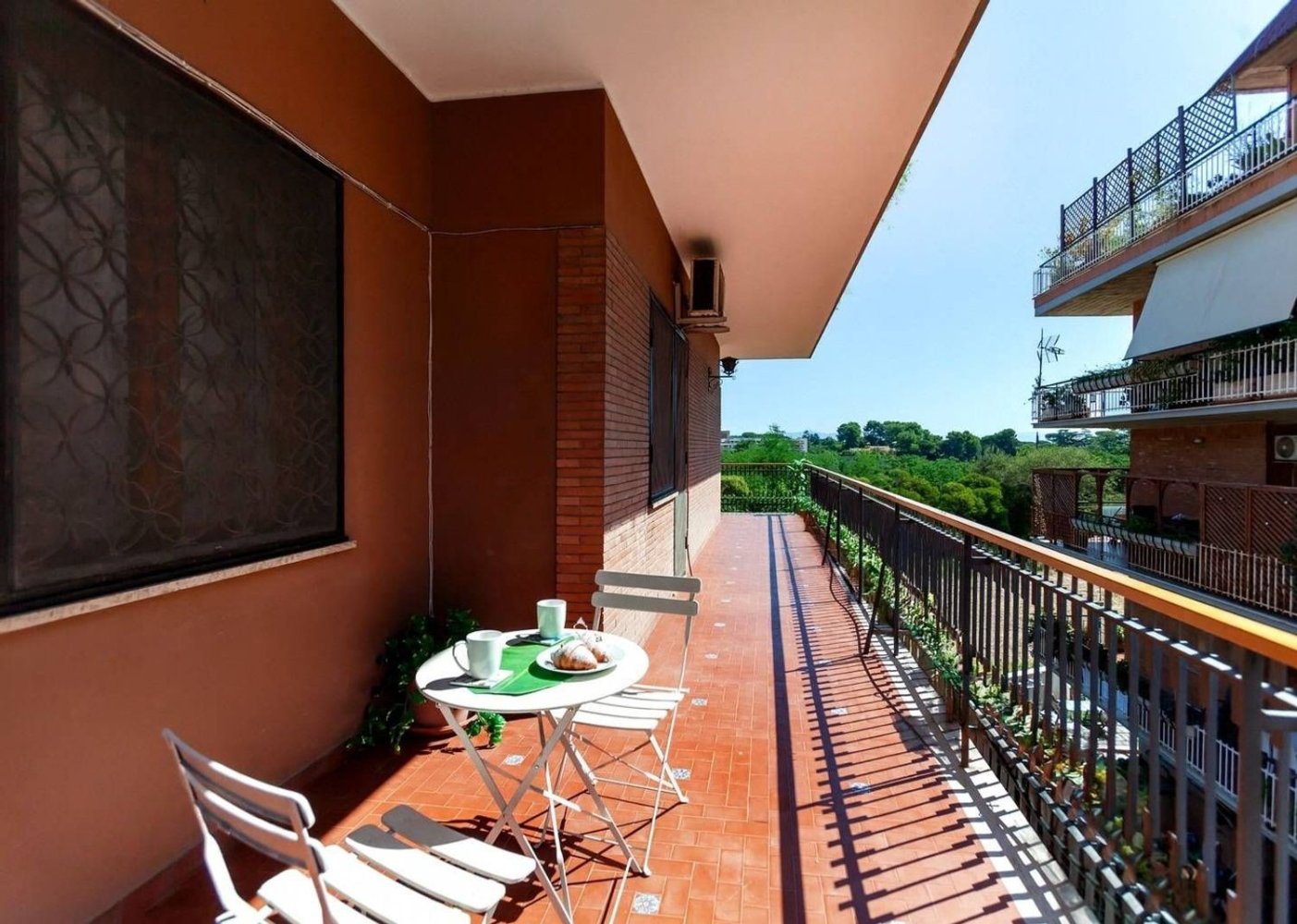 3 rooms Apartment in Rome, Italy No. 261207