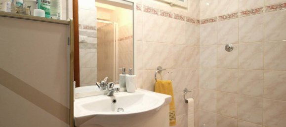 6 rooms House in Cascina, Italy No. 25032 40