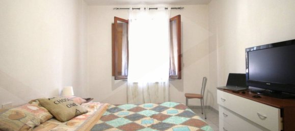 6 rooms House in Cascina, Italy No. 25032 29